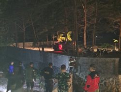 Sinergisitas TNI-Polri, Damkar dan KPHP Sigambir Kotawaringin Padamkan Kebakaran Hutan