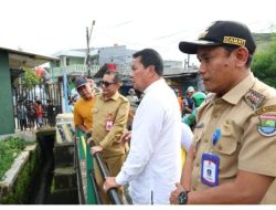 Susuri Bantaran Kali Cirarab, Bupati Tangerang Pastikan Normalisasi dan Penurapan Akan Segera Dilakukan