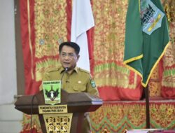 Bupati Padang Pariaman Mengukuhkan Pengurus PAW KORPRI